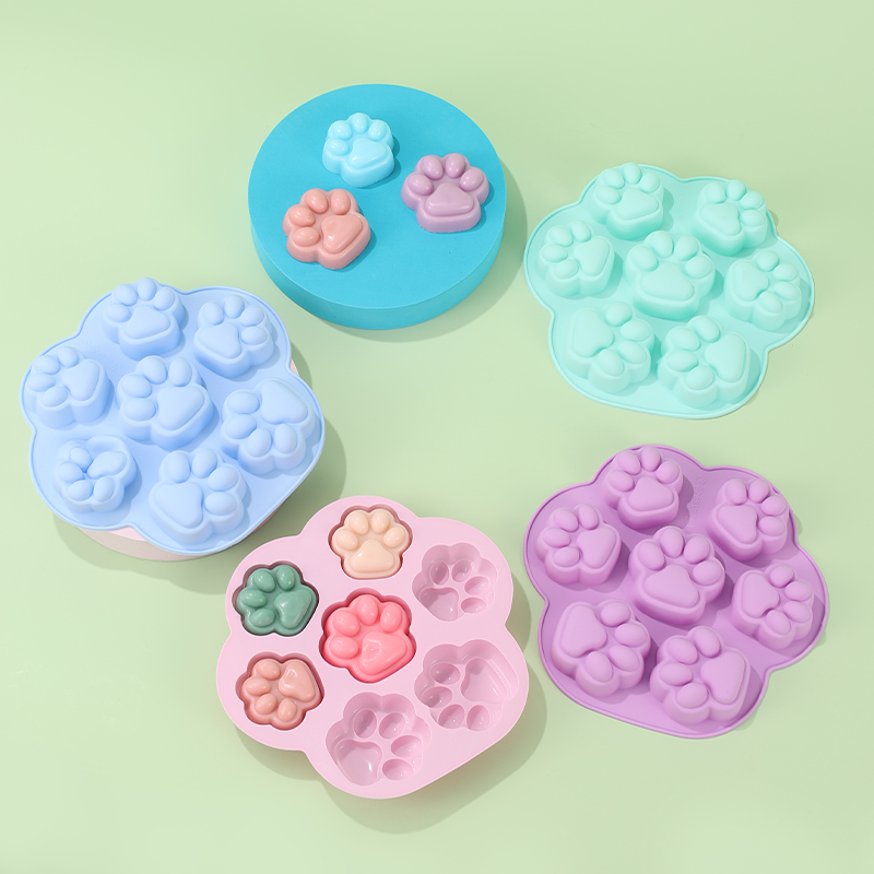 Baby Kitchen Food - Cartoon Silicone Mold Chocolate Mold DIY
